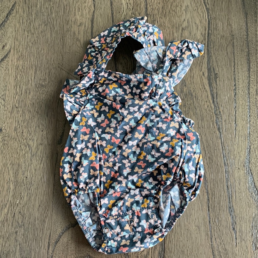 Butterfly baby romper